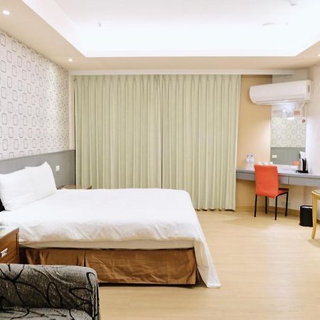 友愛金色商旅golden Age Hotel Taipei Bagian luar foto