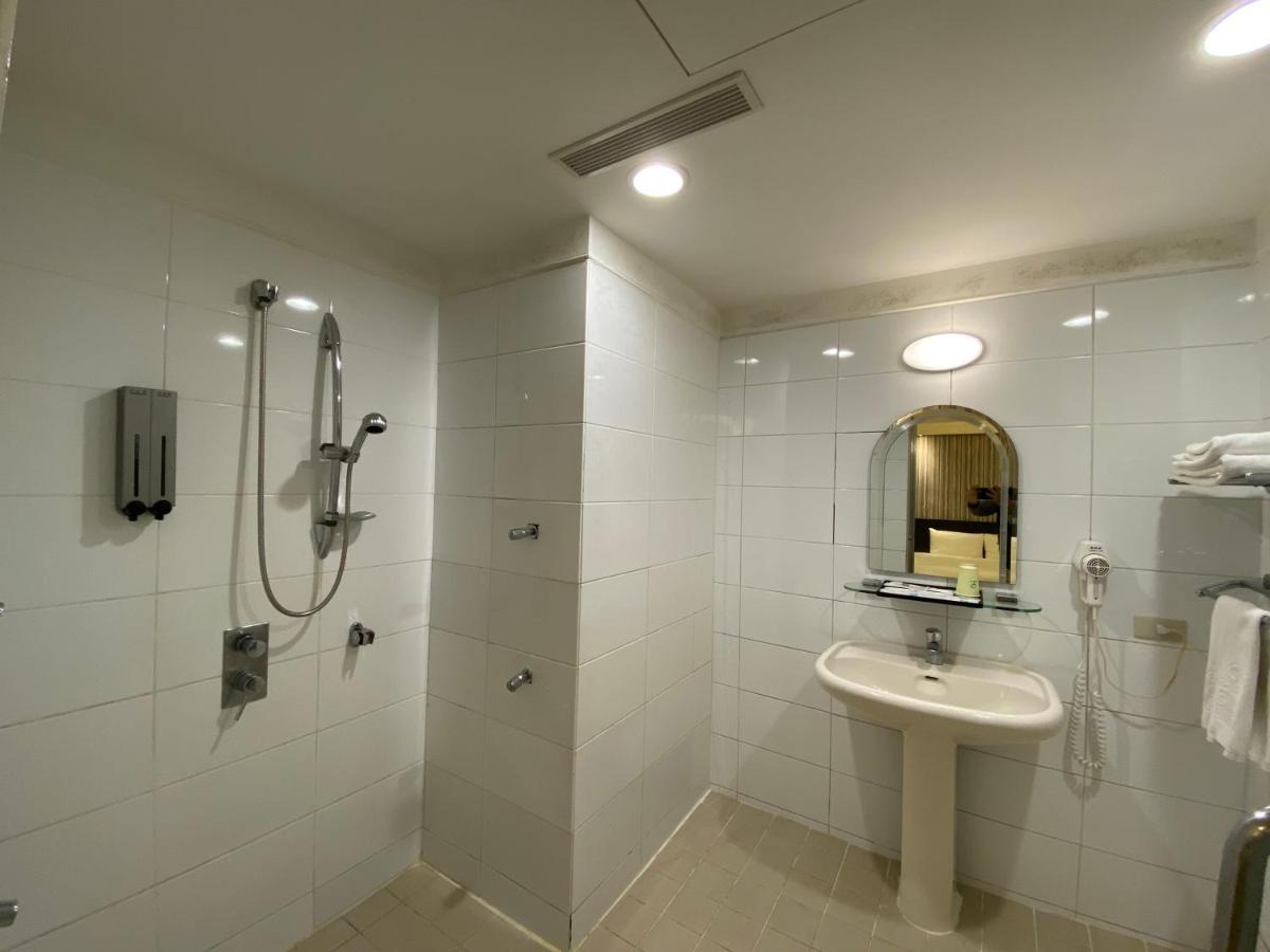 友愛金色商旅golden Age Hotel Taipei Bagian luar foto