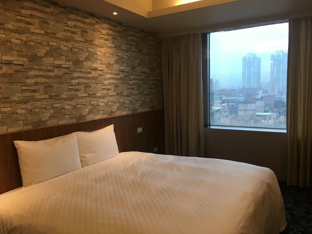 友愛金色商旅golden Age Hotel Taipei Bagian luar foto