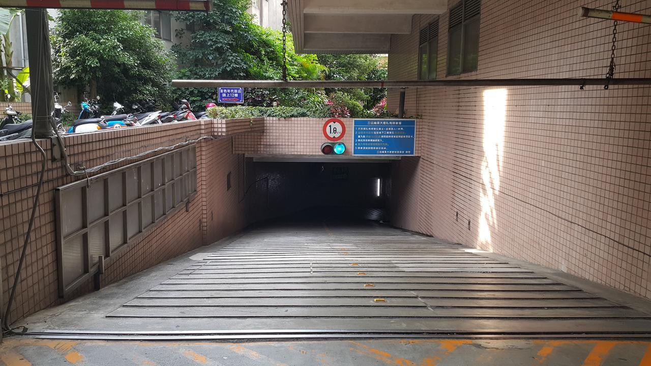 友愛金色商旅golden Age Hotel Taipei Bagian luar foto