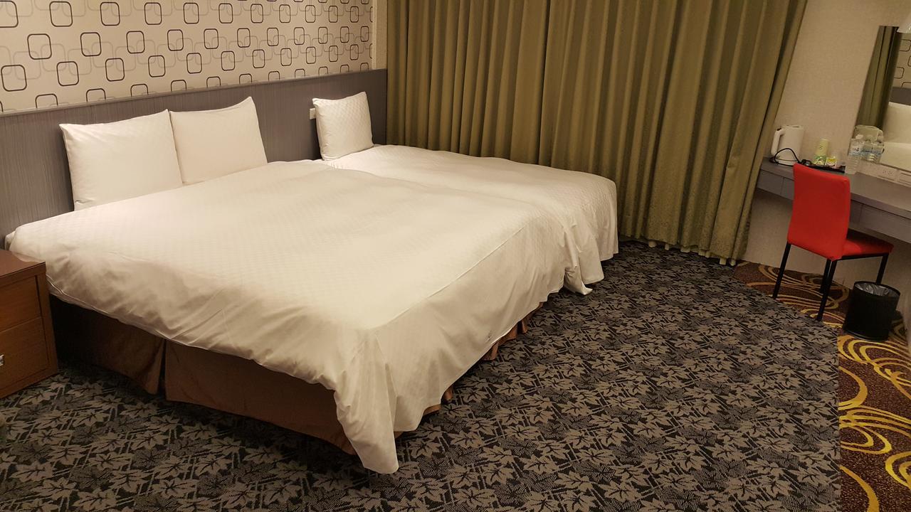 友愛金色商旅golden Age Hotel Taipei Bagian luar foto