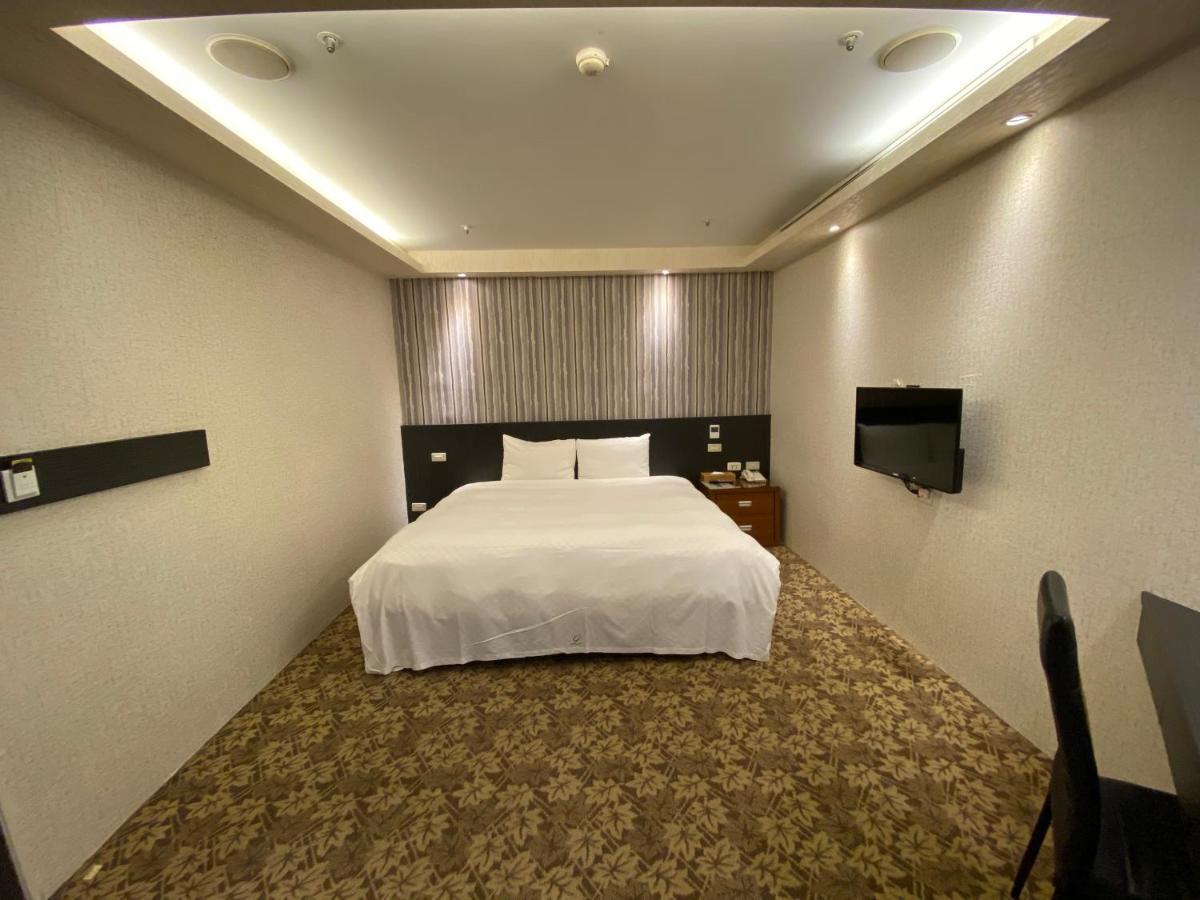 友愛金色商旅golden Age Hotel Taipei Bagian luar foto