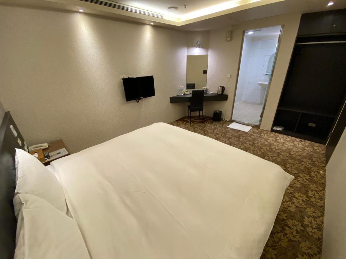 友愛金色商旅golden Age Hotel Taipei Bagian luar foto